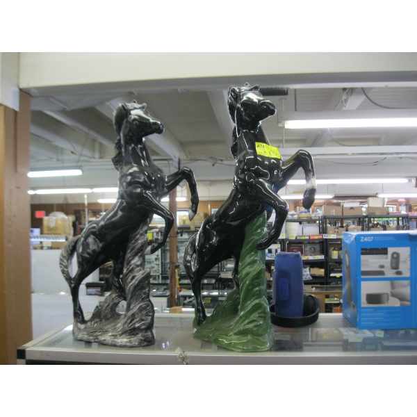 2 HORSE STATUES