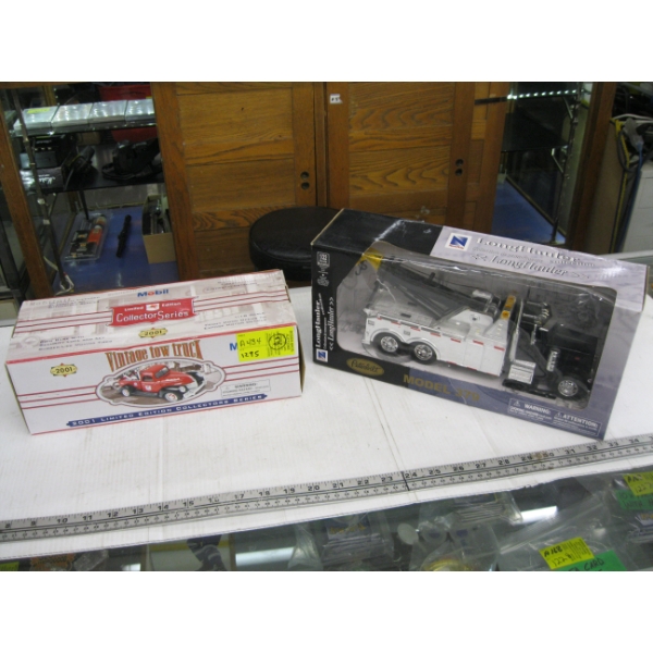 2 DIECAST TOW TRUCKS