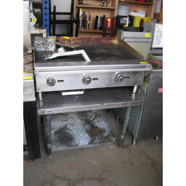 36" FLAT GRILL W/STAINLESS STEEL STAND - GAS