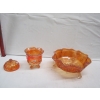 Image 2 : 2 PIECES OF CARNIVAL GLASS