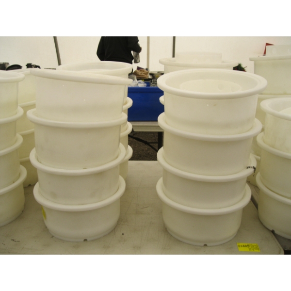 8 MED. CHEESE MOULDS