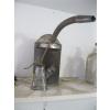 Image 1 : 2 OIL CANS