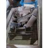 Image 3 : LG. 8" BENCH VISE W/ASST. BRACKETS IN CRATE
