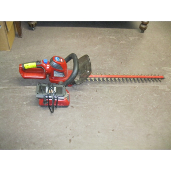 TORO CORDLESS HEDGE TRIMMER