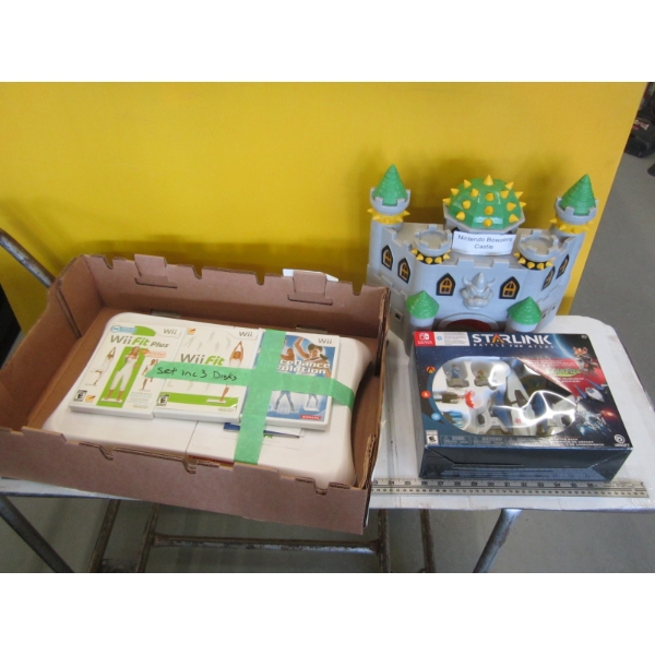 MISC. NINTENDO BROWSERS CASTLE, WII BOARD, ETC.