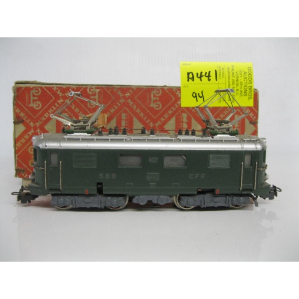 HO TRAIN ENGINE