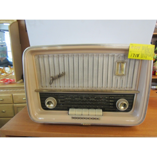 TELEFUNKEN VINTAGE RADIO