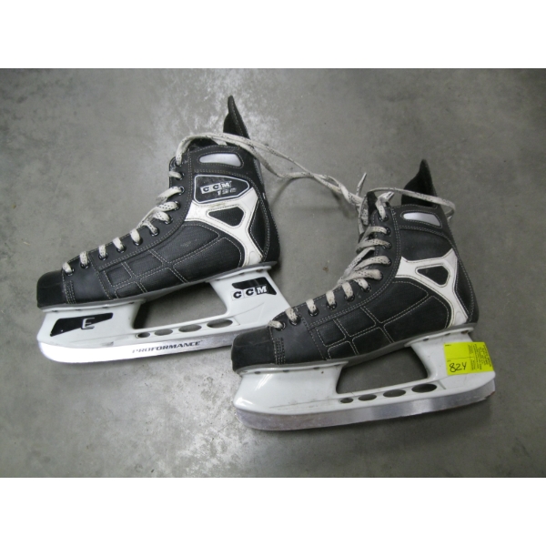 PAIR OF SKATES, SZ 11
