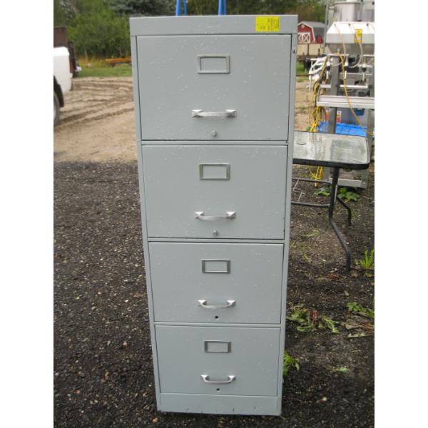 4 DRAWER LEGAL SIZE FILING CABINET