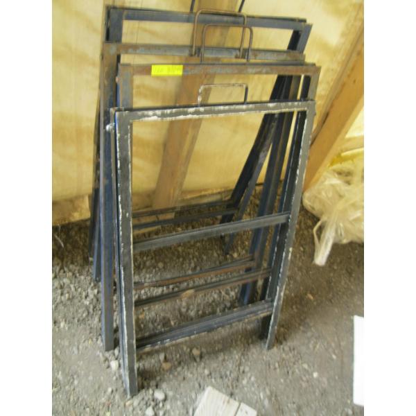 4 FOLDING SIGN HOLDERS