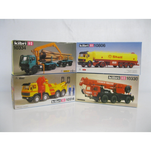 4 HO TRAIN TRUCKS