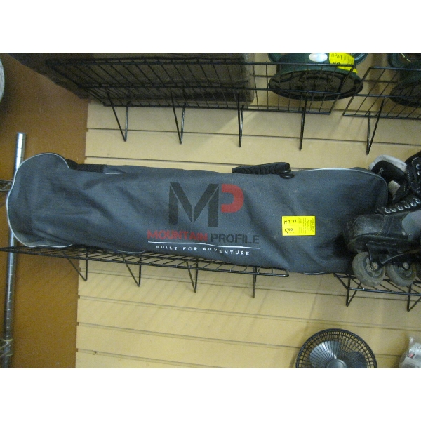 PAIR OF SNOWSHOES IN BAG