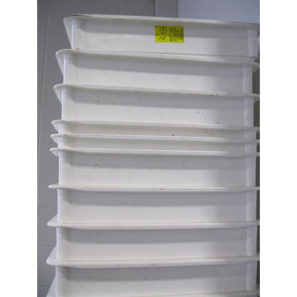 9 PLASTIC WHITE TUBS