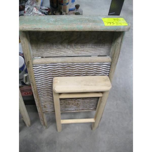 METAL WASHBOARD & SMALL WASHBOARD FRAME