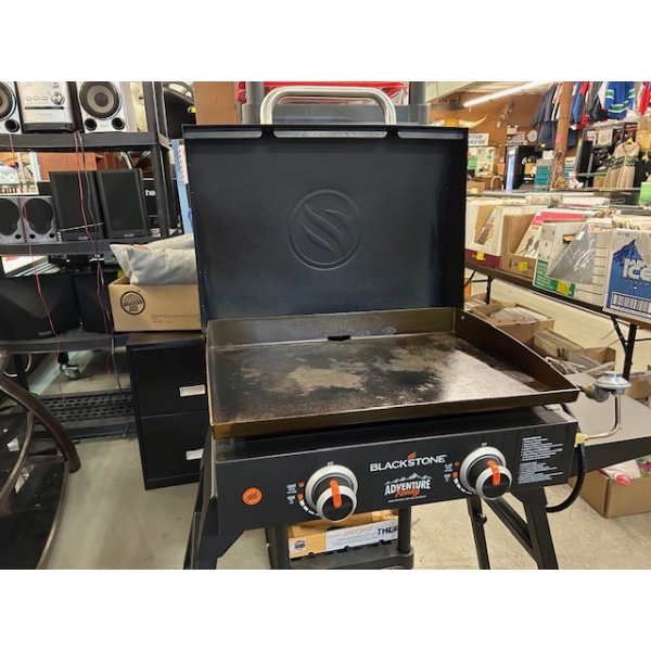BLACKSTONE ADVENTURE PROPANE GRILL