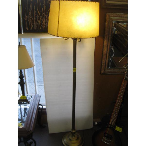 ANTIQUE FLOOR LAMP