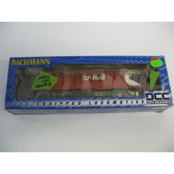 BACHMAN HO SCALE CP RAIL ENGINE - NEEDS NEW HEADLAMP