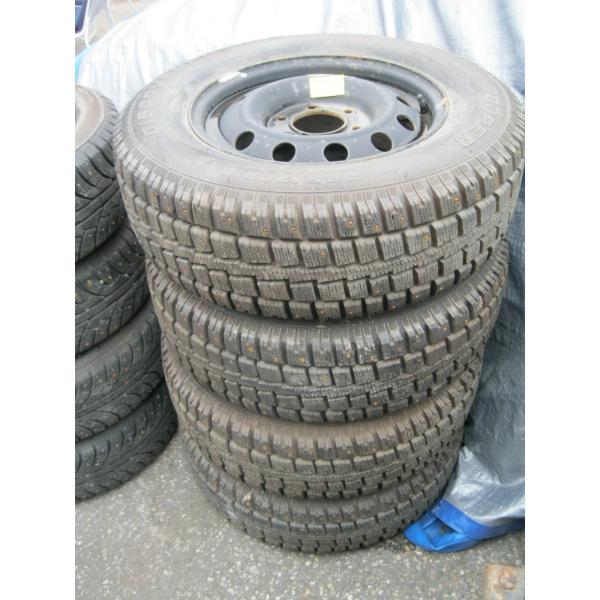 SET OF 4 COOPER DISCOVERY M&S 225/70R16 TIRES ON RIMS