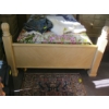 Image 5 : QUEEN SIZE HEADBOARD/FOOTBOARD W/RAILS