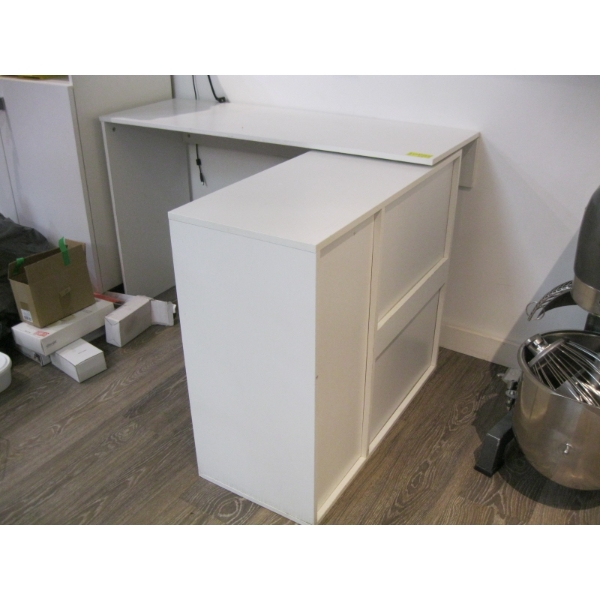 SM. DESK UNIT W/SINGLE DOOR & DRAWER