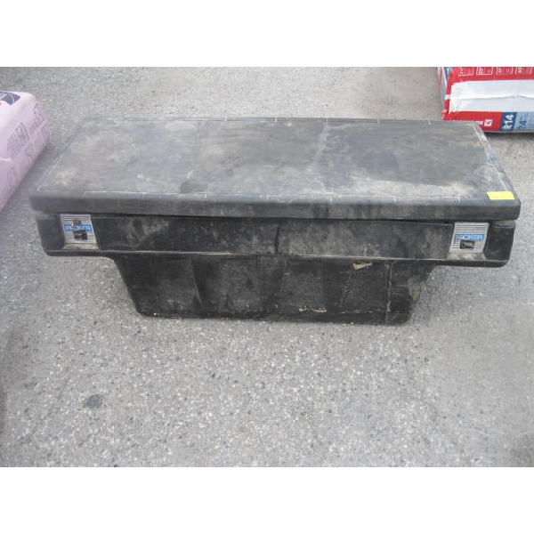 PACKER PLASTIC TRUCK LOCKBOX W/KEY
