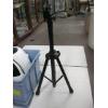 Image 2 : TRIPOD STAND & A BLACK & DECKER AIR FRYER