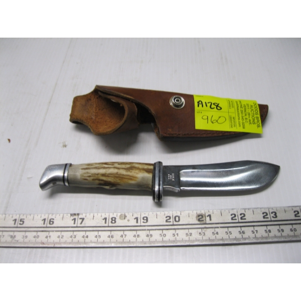 BUCK KNIFE W/SHEATH