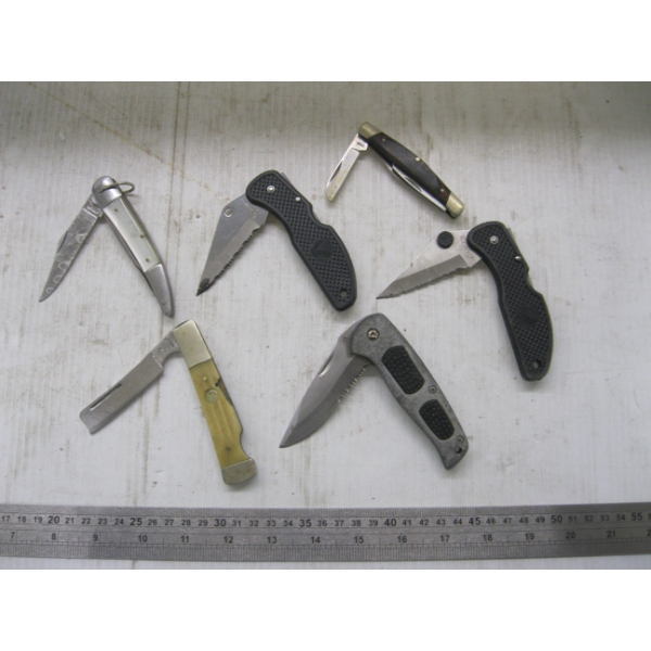 6 KNIVES