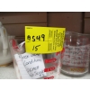 Image 5 : VINTAGE MEASURING CUPS - PYREX, FIRE KING, ANCHOR HOCKING - & 4 PLATES