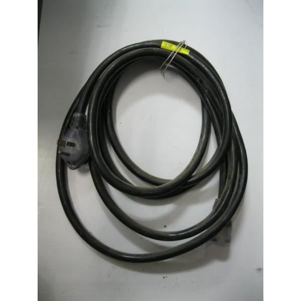 HEAVY DUTY 220V EXTENSION CORD