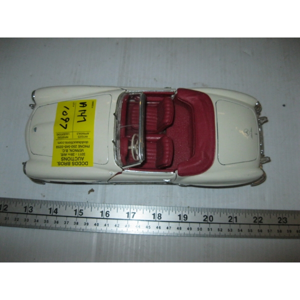 MERCEDES BENZ 190SL DIECAST CAR