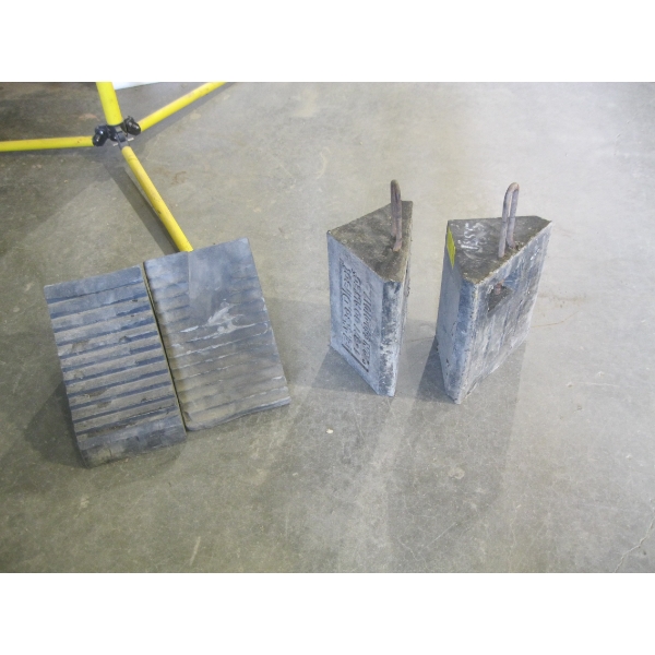 2 PR OF WHEEL CHALKS