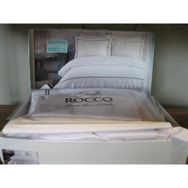 BOX W/ROCCO QUEEN DUVET, QUEEN FLAT SHEET, 2 PILLOWCASES & 2 PILLOW SHAMS