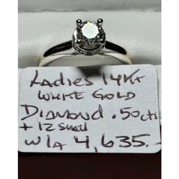 LADIES 14KT WHITE GOLD DIAMOND RING W/12 SMALLER DIAMONDS AROUND COLLAR, 50CTS, W/A $4,635 - SZ 4.5