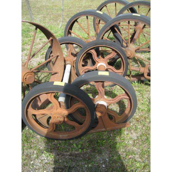 2 AXLES W/WHEELS - SPOKED W/RUBBER