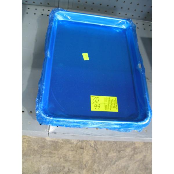 6  SM. QUARTER SIZE BUN PANS