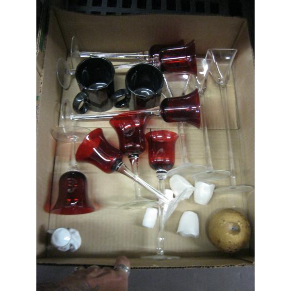 FLAT OF GLASS CANDLE HOLDERS & CANDLES