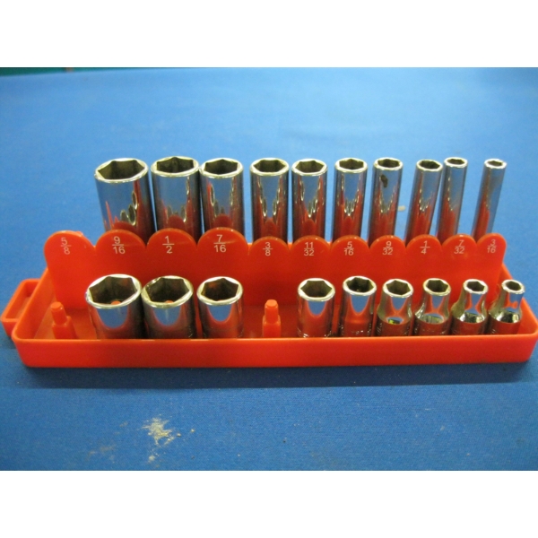 SNAP ON 1/4" DRIVE DEEP & REGULAR SOCKETS