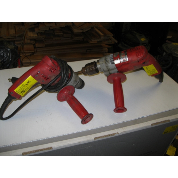 2 MILWAUKEE DRILLS