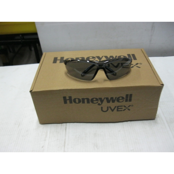 NEW BOX OF 10 GREY LENS SAFETY GLASSES