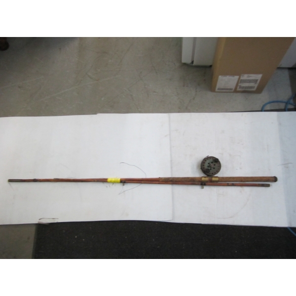 VINTAGE CANE FISHING ROD W/REEL
