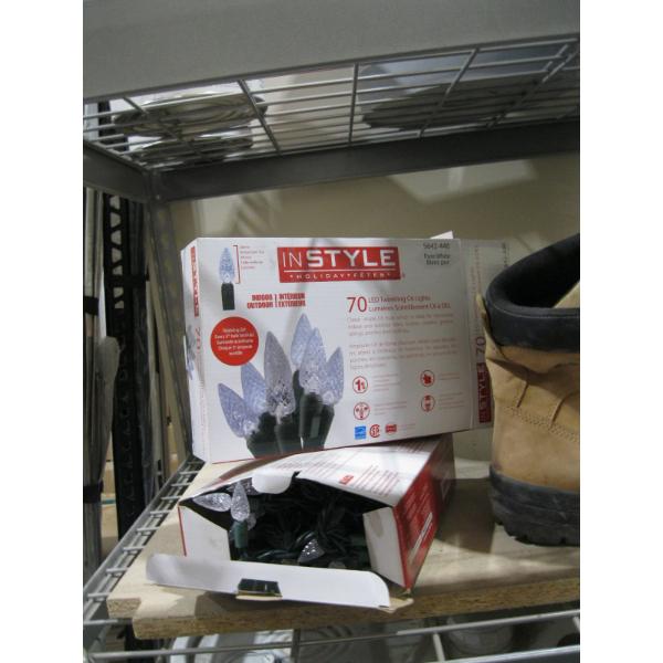 2 BOXES OF LED CHRISTMAS TWINKLING LIGHTS
