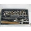 Image 3 : RED TOOLBOX & FLAT OF TOOLS