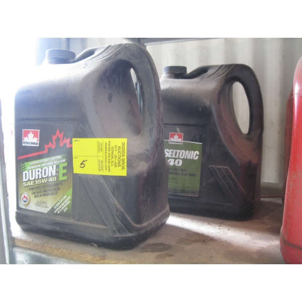 NEW 4L CONTAINER OF DURON E 15W40 DIESEL ENGINE OIL & THE DIESEL TRONIC 40 2 STROKE MOTOR OIL