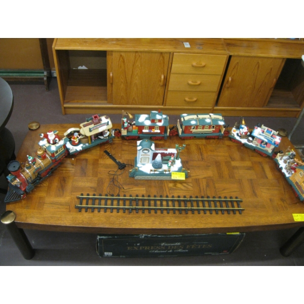 CHRISTMAS TRAIN