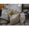Image 1 : 4 DECORATIVE PILLOWS