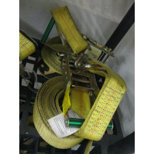 2 RATCHET TIEDOWN STRAPS