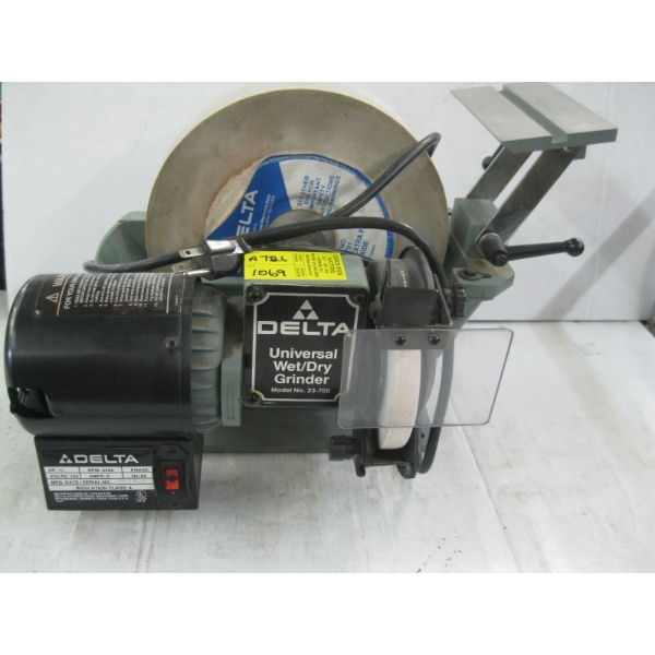 DELTA UNIVERSAL WET/DRY GRINDER