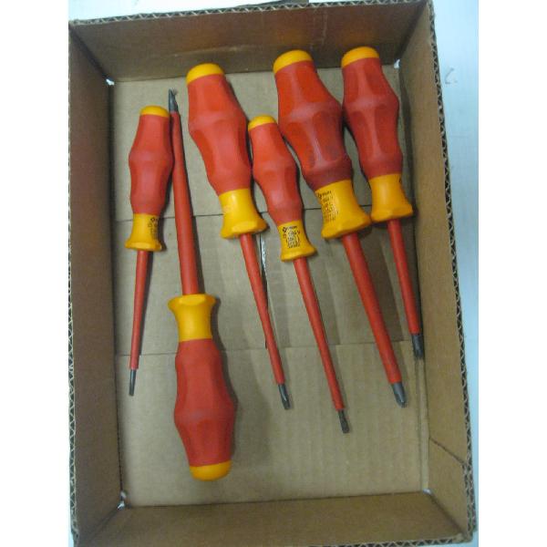 SET OF ELECTRICAL SCREWDRIVERS