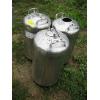 Image 1 : 3 STAINLESS STEEL PRESSURE TANKS - 1 MISSING CENTER LID